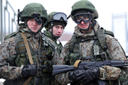 На полигоне Алабино показали новую форму российской разведки