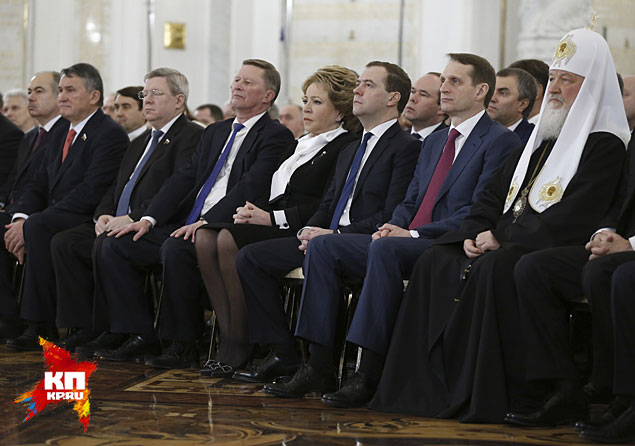 В Георгиевском зале Кремля послание оглашалось в присутствии около 1100 приглашенных