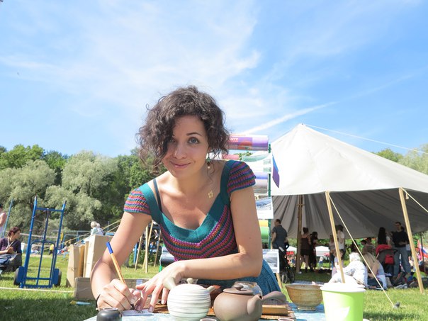 Пользователи социальных сетей вспоминают погибших и выражают свои соболезнования их родным (фото)