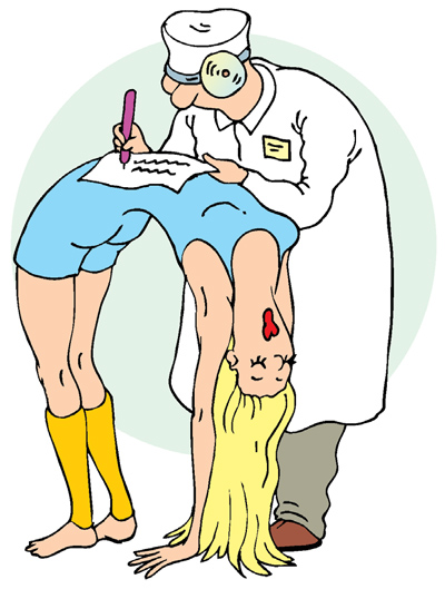 Врач выписывает рецепт на девушке