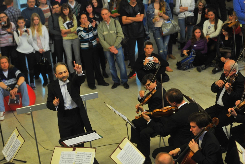 Марафон игры на арфе и концерт песен из кинофильмов:  Ночь искусств впервые пройдет в онлайн формате