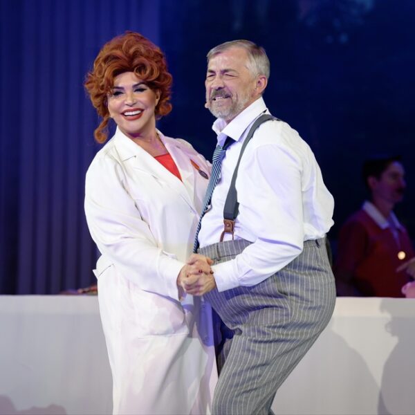 Спектакль «Очень веселые ребята»