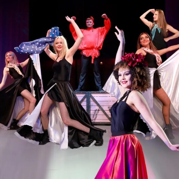 Спектакль «Баба Шанель» в Театре Луны