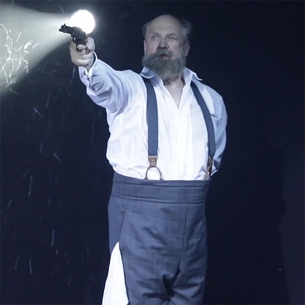 Спектакль «Медведь​» в Центре драматургии и режиссуры