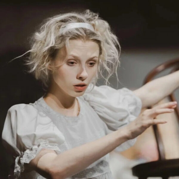 Спектакль «Сотворившая чудо» в Театре у Никитских ворот