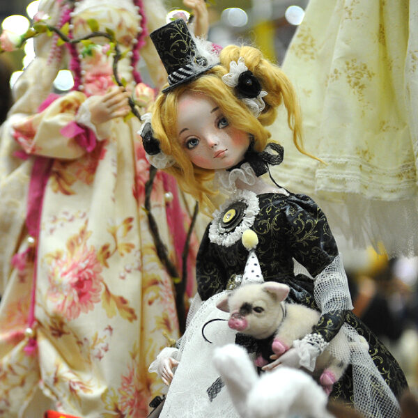 Выставка «Осенний бал кукол» 