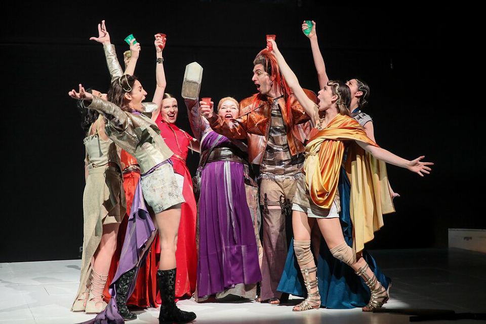 Открытие театрального сезона 2025-2026 в Москве: 30 лучших спектаклей