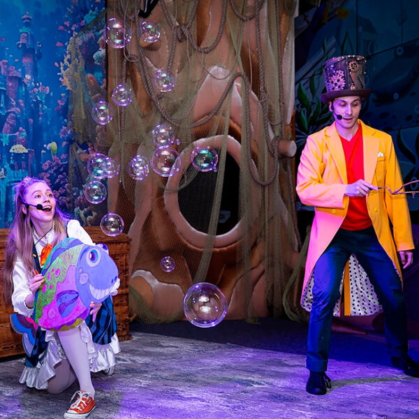 Спектакль «Алиса в стране подводных чудес»