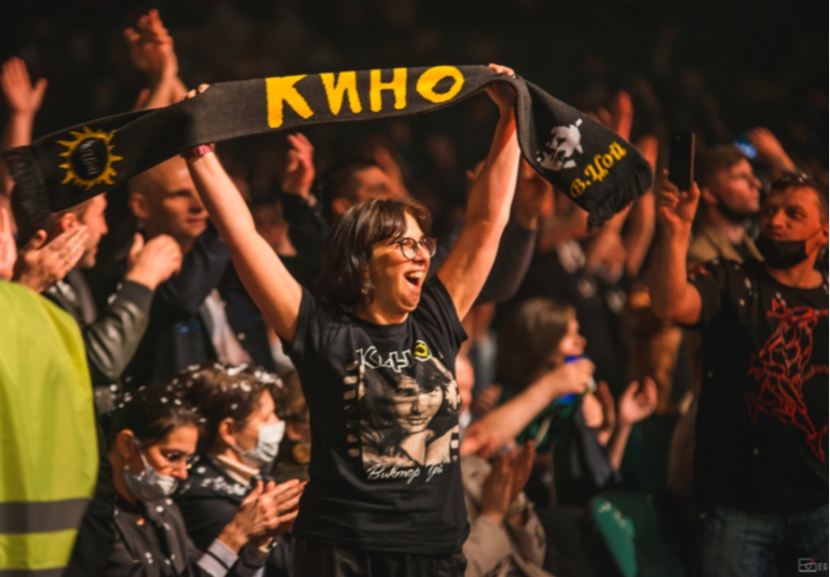 Как зрители приняли группу «Кино» в Санкт-Петербурге: фоторепортаж с концерта