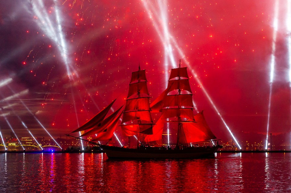 Как прошел праздник Алые паруса в Санкт-Петербурге 25 июня 2021: прямая онлайн-трансляция