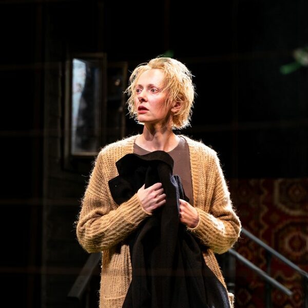 Спектакль «Я была в доме и ждала, чтоб дождь пришел»