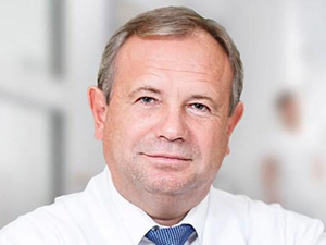 Александр Серяков