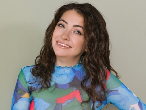 Надежда Carmine