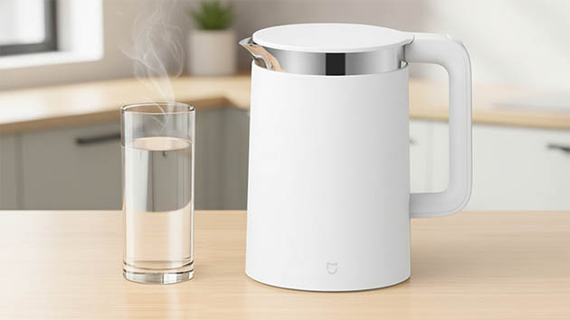 Xiaomi Mi Smart Kettle Pro. Фото: Татьяна Фадеева / Нейросеть