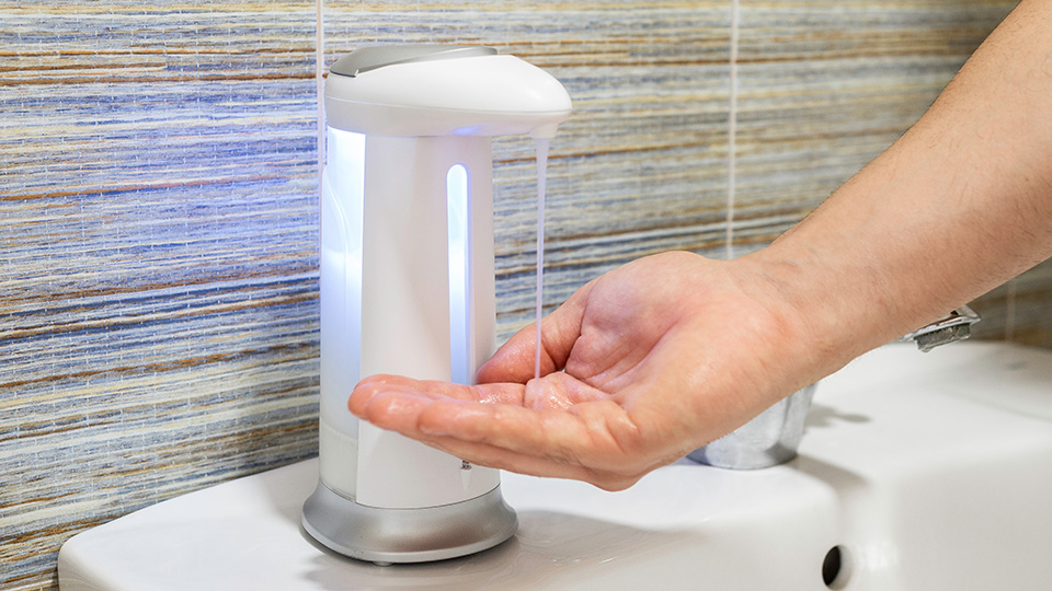 11 лучших дозаторов для жидкого мыла в 2025 году