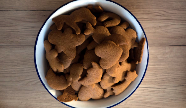 Классический рецепт имбирного печенья с корицей и медом