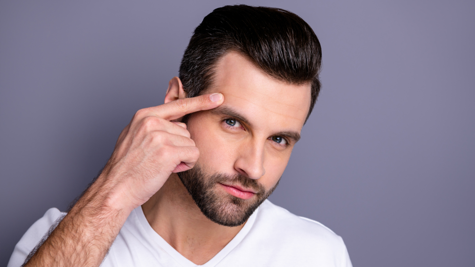 К чему чешутся брови