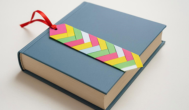 Закладка для книг «Перекрещенные полоски»