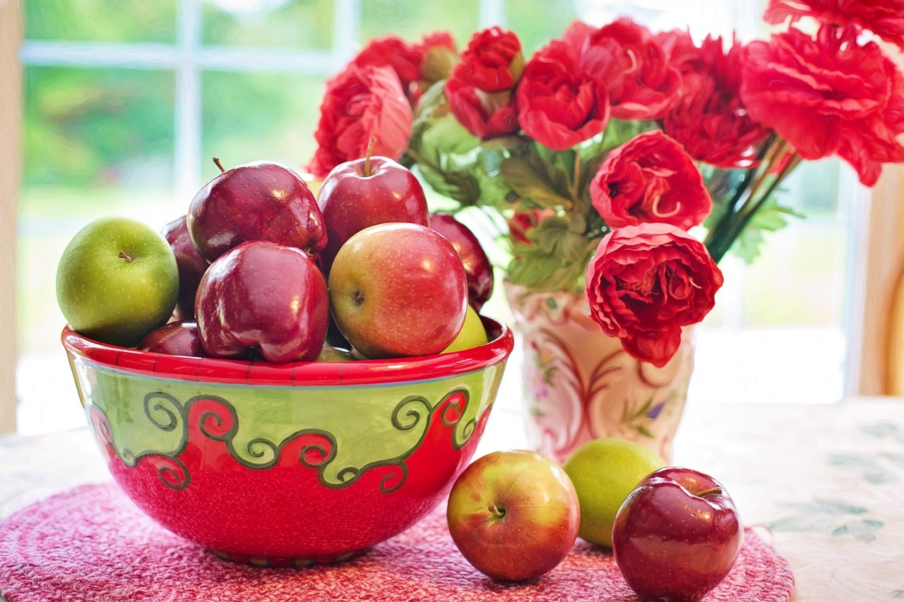 https://s1.stc.all.kpcdn.net/putevoditel/projectid_346574/images/tild3265-6134-4436-b838-383734623837__apples-2906457_1280.jpg