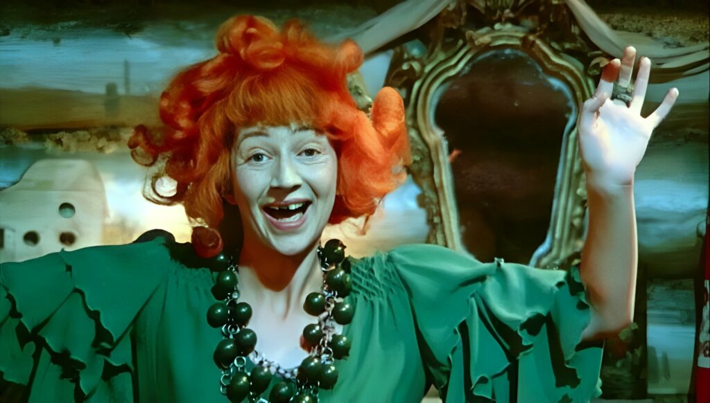 Как изменилась актриса, сыгравшая Бабу-Ягу в «Новогодних приключениях Маши и Вити»