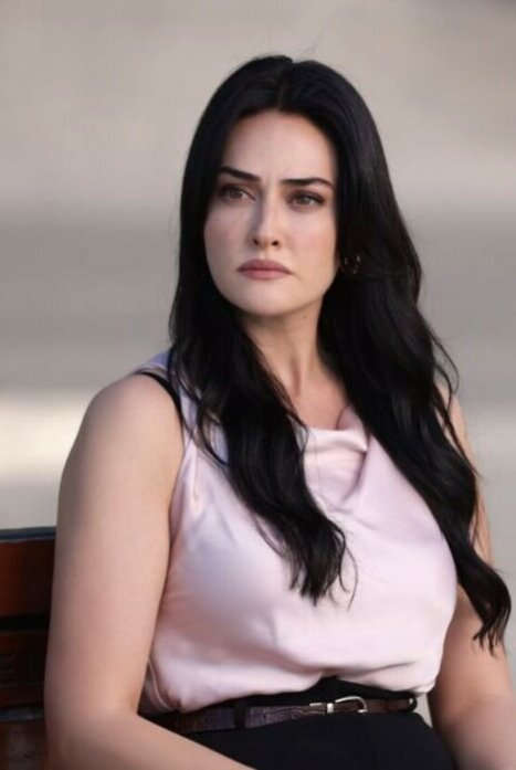 ХХ ретро фотосуреттер Секс үш еркек бір қыз