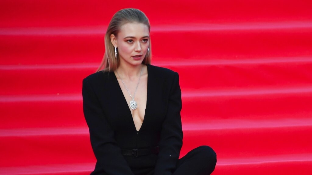 Сын Оксаны Акиньшиной до смерти напугал народ внешним видом