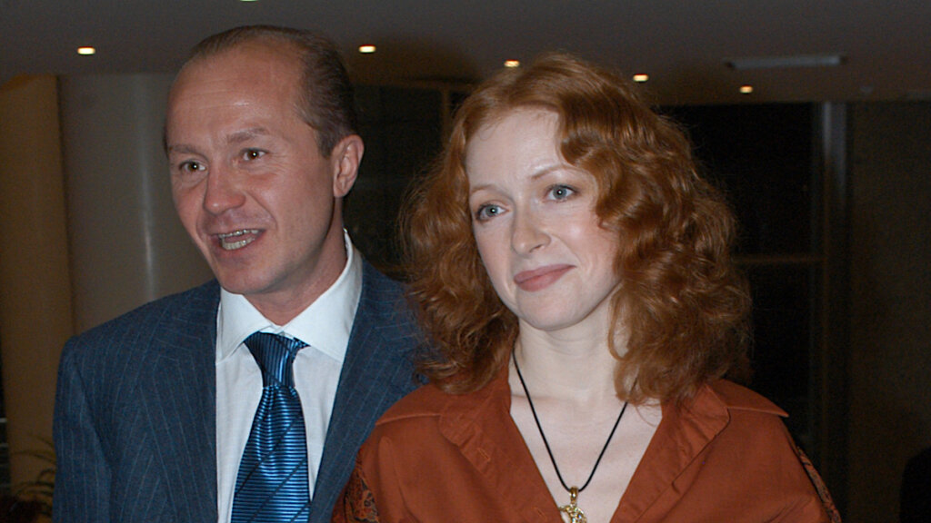 Андрей Панин изменял Наталье Рогожкиной: друг рассказал о молодой любовнице актера