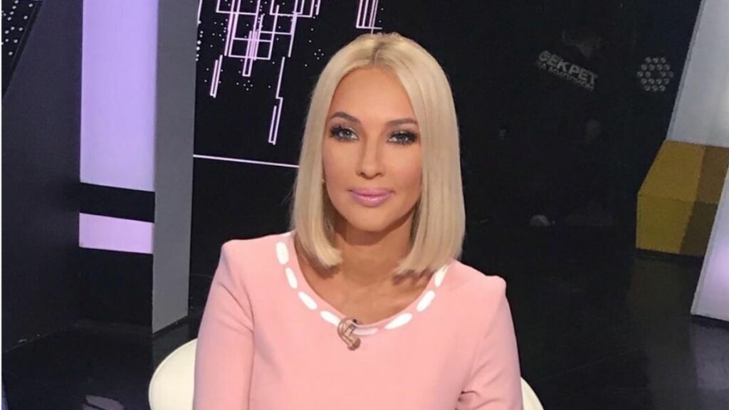 Лера Кудрявцева предстала в объятиях молодого супруга