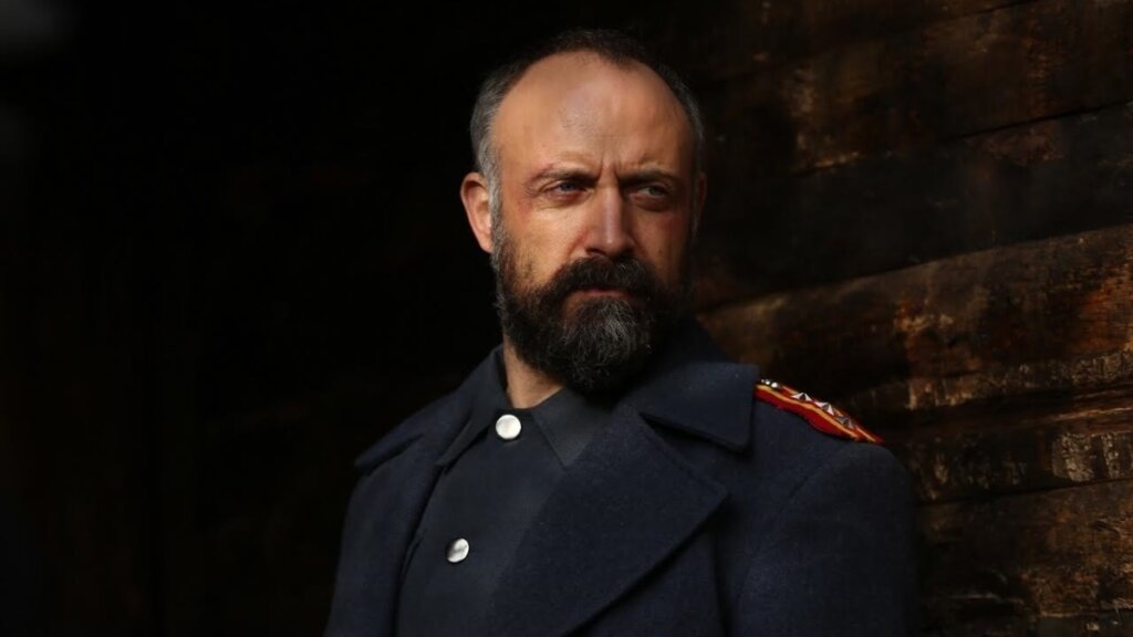 «Отъелся»: Звезда «Великолепного века» Халит Эргенч сильно располнел