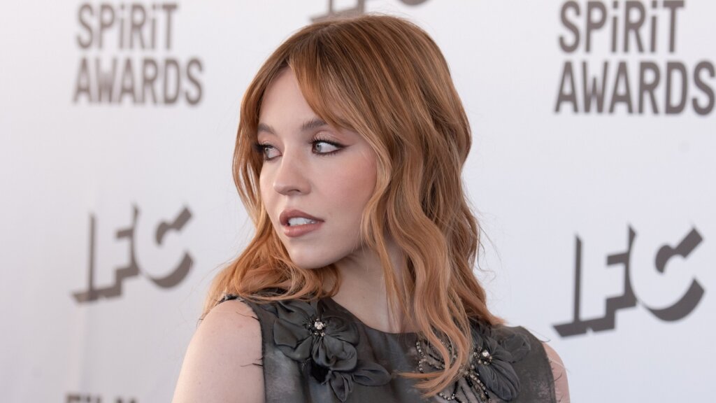 Звезда «Эйфории» ответила на обвинения в излишней сексуализации