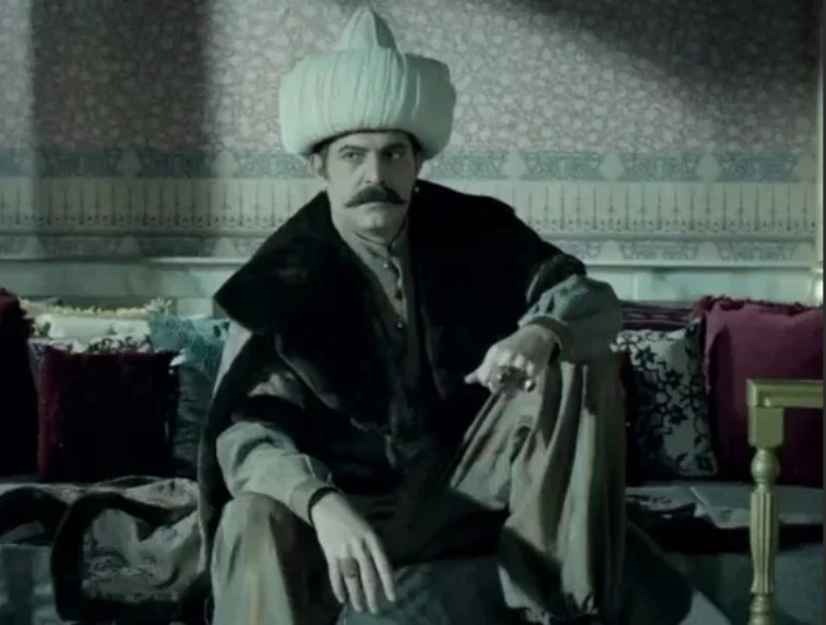 Селим Грозный — отец Сулеймана, прикрывающий свои кровавые зверства нормами ислама