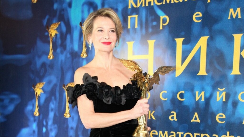 Новости шоу-бизнеса: крик души Высоцкой, важное заявление Тодоренко и отъезд тяжелобольного Корчевникова