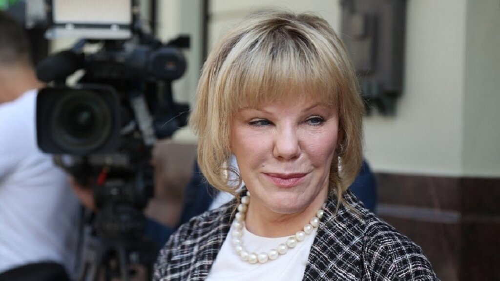 Новости шоу-бизнеса: заявление Ярмольника из Латвии, скандальные гастроли Хаматовой, горькая правда об Александре Захаровой