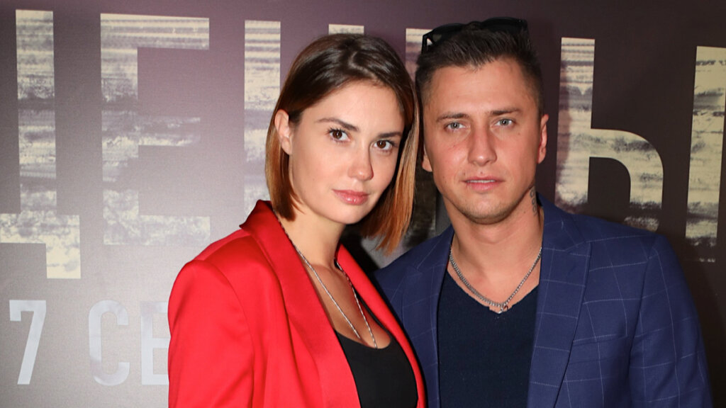 Опять не поделили: Агата Муцениеце подала в суд на Павла Прилучного