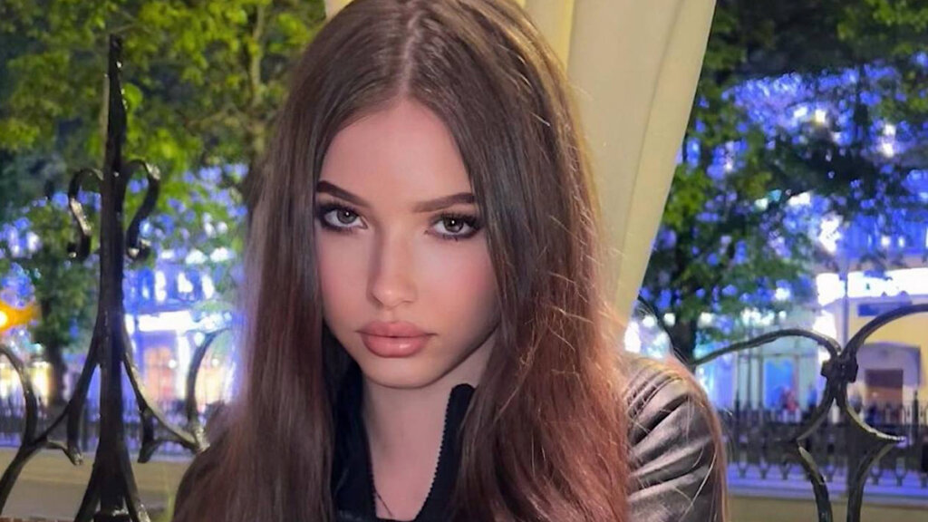 «Рождение прекрасного пупсика»: Та самая девочка Маша из «Ворониных» впервые стала мамой