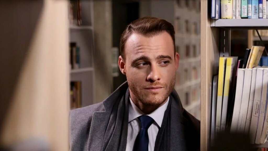 Керем Бюрсин впервые рассказал об отцовстве, любви с Ханде Эрчел и о том, почему потерял друзей