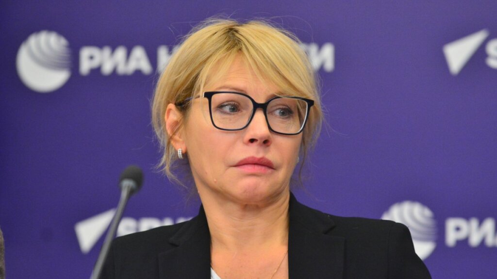Сын Алены Бабенко сбежал в Грузию: вдрызг разругался с матерью