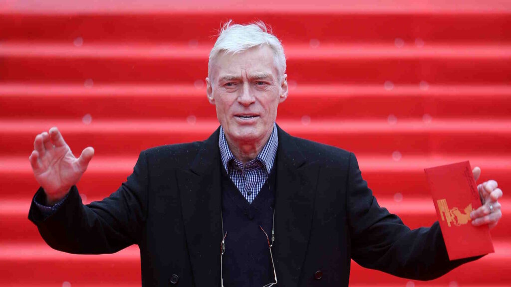 Актер Борис Щербаков в очередной раз опроверг слухи о своей госпитализации