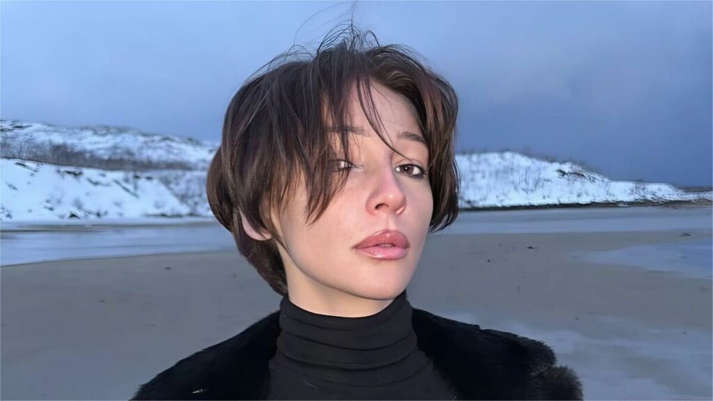 Ивлеева отчитала сплетников за слова о ее фиктивном браке с родственником Михалкова: «Счастья простить не могут!»