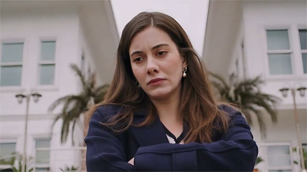 Суна в тюрьме, а Сейран в больнице: спойлеры новых серий «Зимородка»