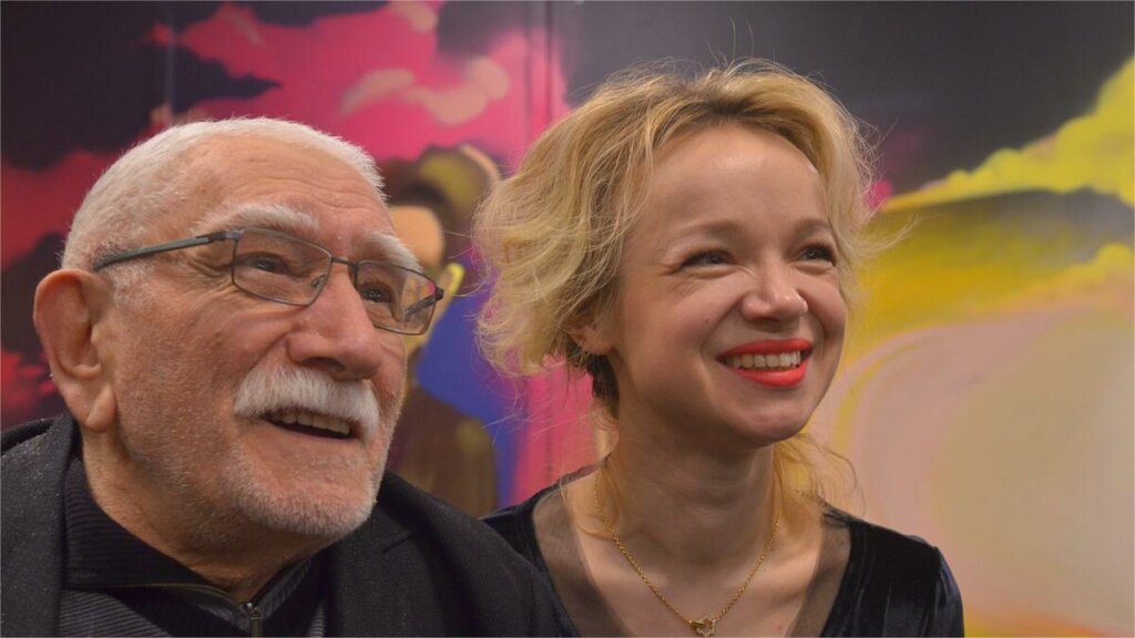 Третья жена Армена Джигарханяна рассказала о родах: Виталина Цымбалюк-Романовская впервые стала мамой в 46 лет