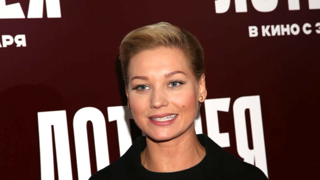 Кристина Асмус предъявила тайного возлюбленного: молодой и лысый