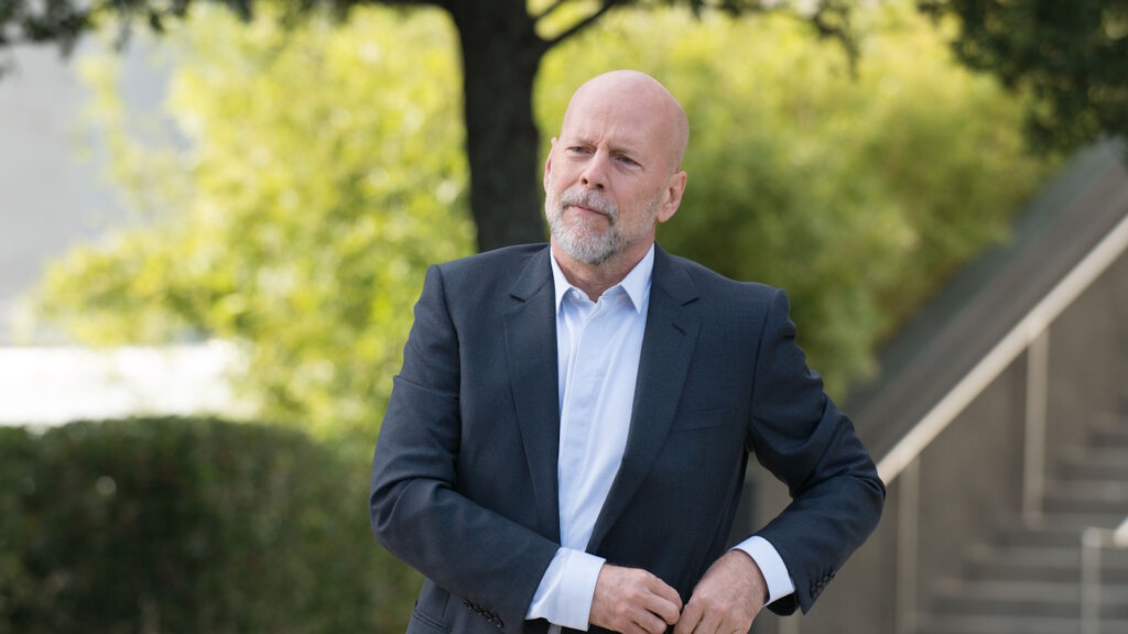 Друзья Брюса Уиллиса рассказали о его состоянии: Не понимает, что болен