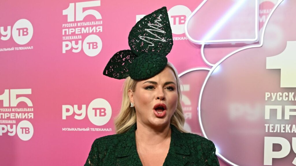 С Анной Семенович произошло несчастье: «Просто отрубила полпальца»