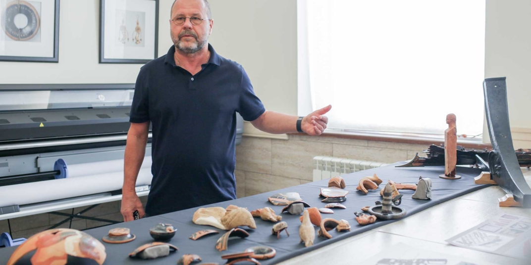 экскурсовод в музее