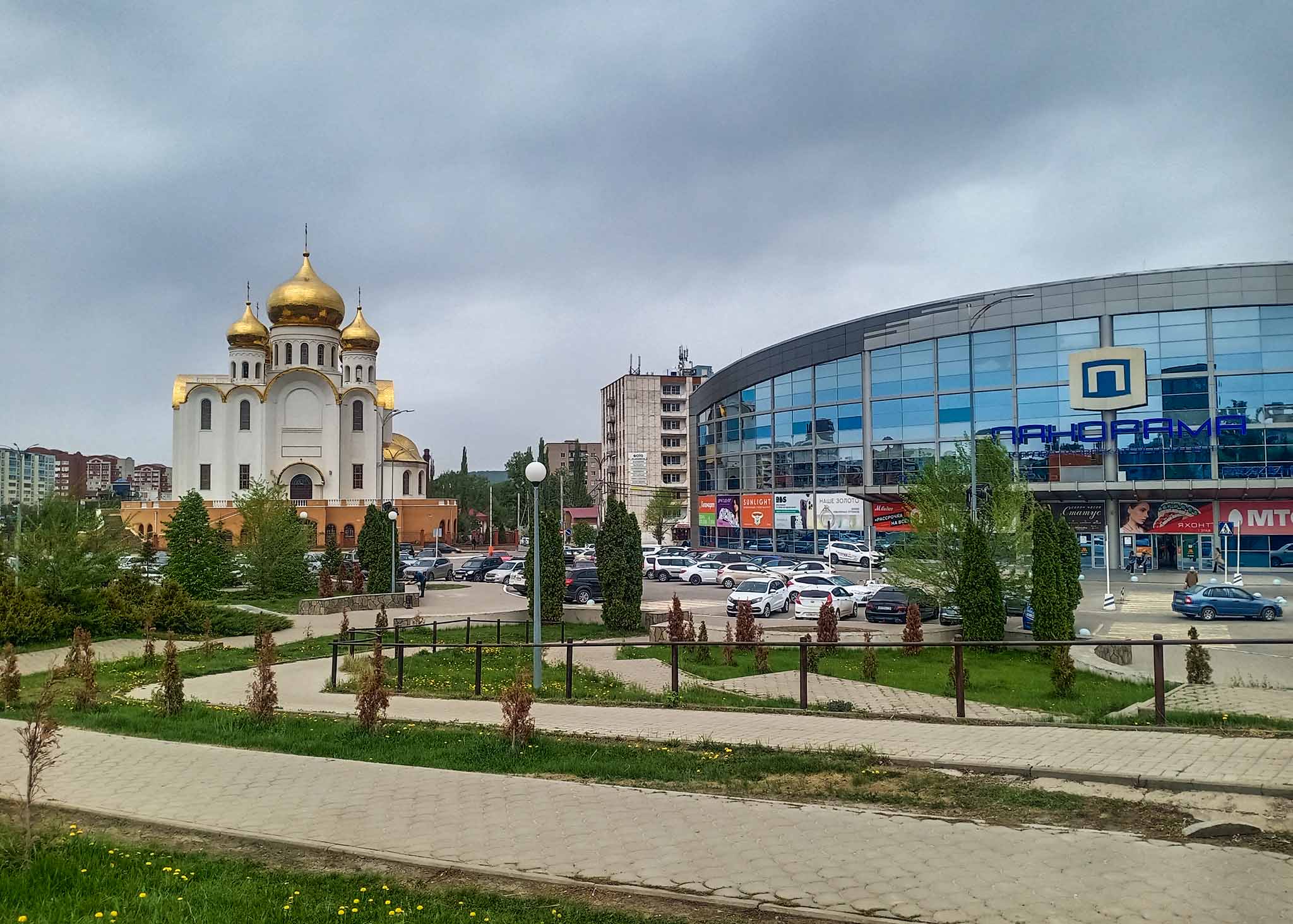 Вид на православный Казанский собор