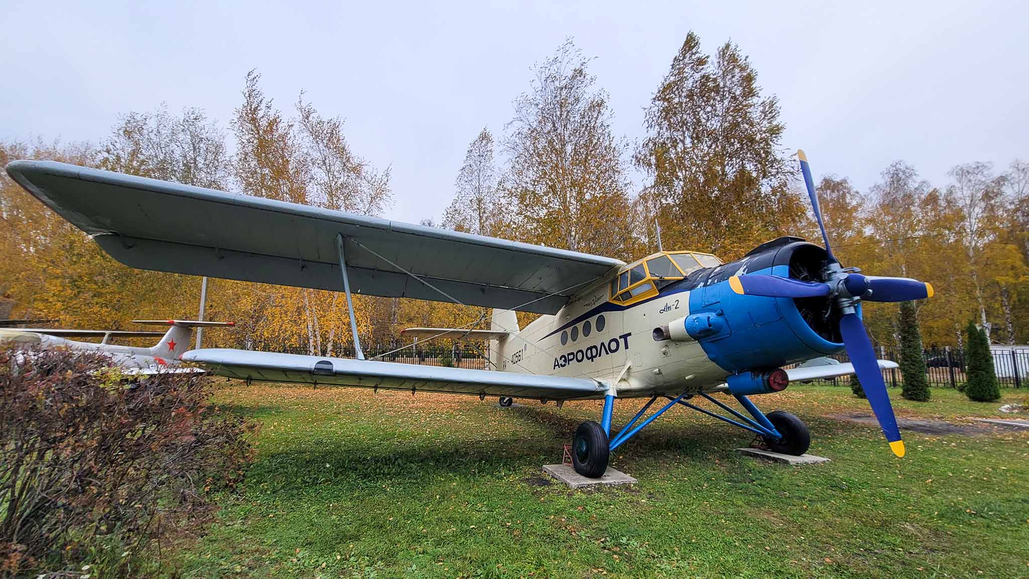 музей самолетов Ульяновск 7 - От Москвы-реки до Самарской Луки