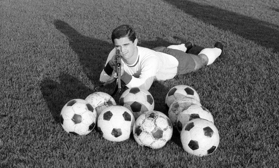 Герд Мюллер был выдающимся футбольным снайпером. Фото: Global Look Press