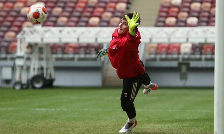 Даниил Худяков