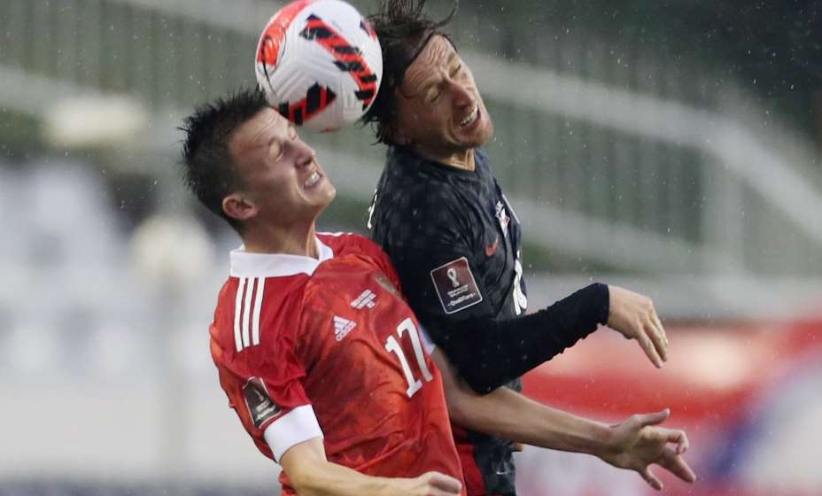 Александр Головин не уступал в жажде борьбы самому Луке Модричу, но наша команда все равно уступила. Фото: Reuters